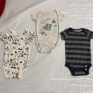 Gerber Onesie Set of 3! New never worn! Size 3-6M